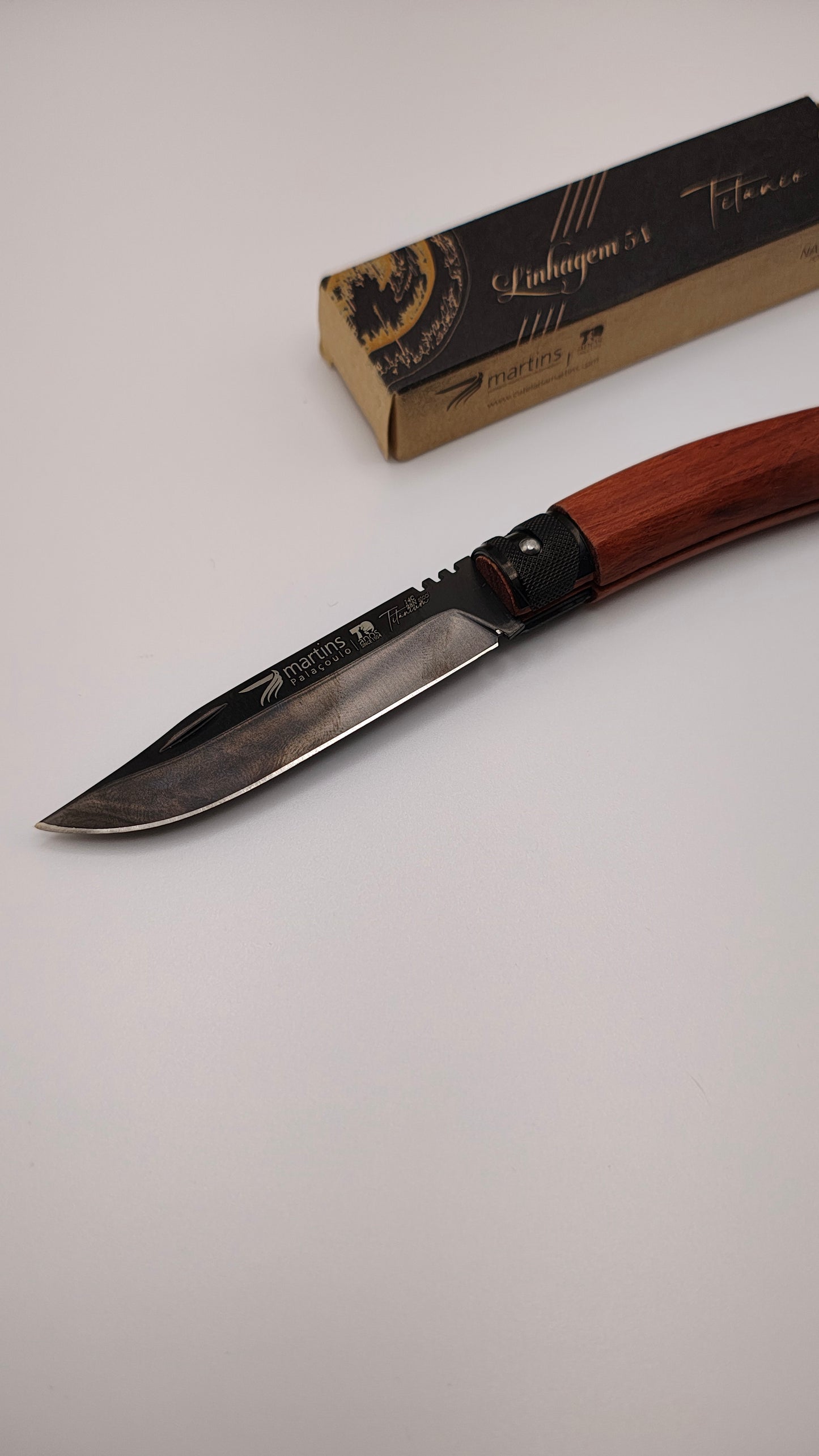 Navalha Martins LINHAGEM 54 – Bubinga & Titânio | Elegância e Tradição Portuguesa