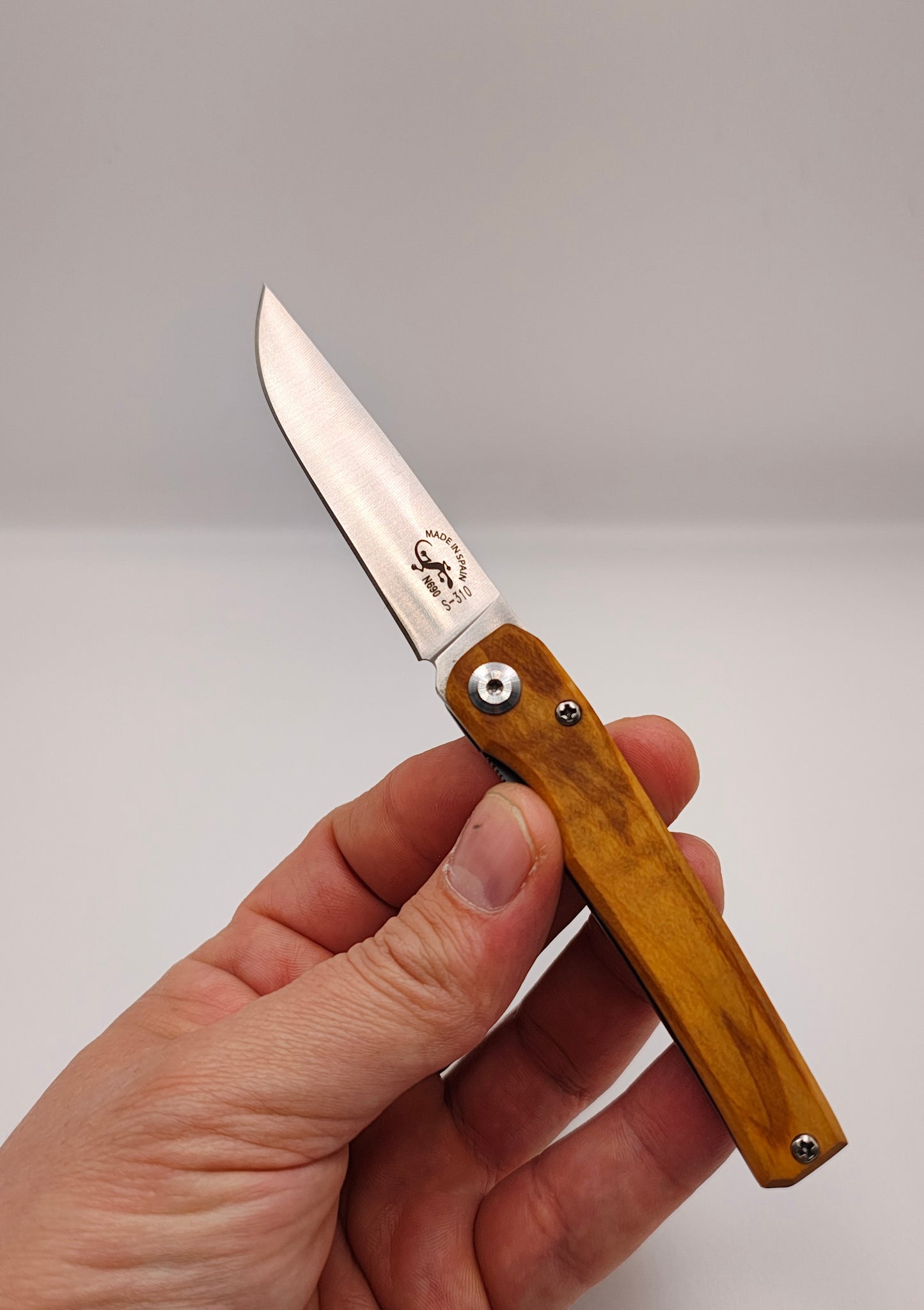 Navalha Salamandra S-310 70mm | Oliveira | Aço Böhler N690