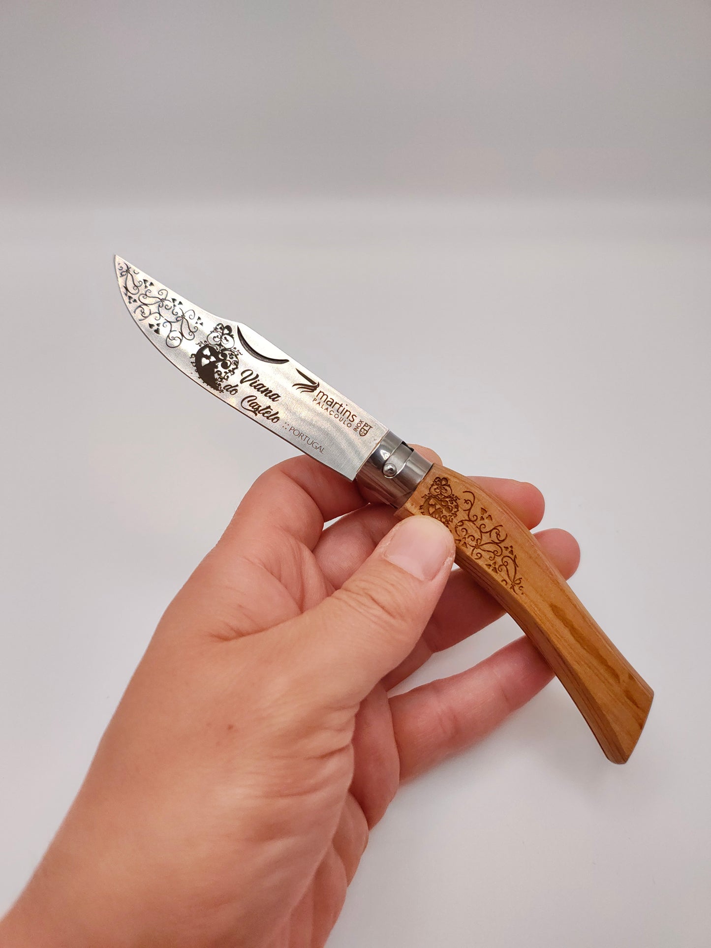 Navalha tematica coraçao de viana ( Oliveira ) Martins