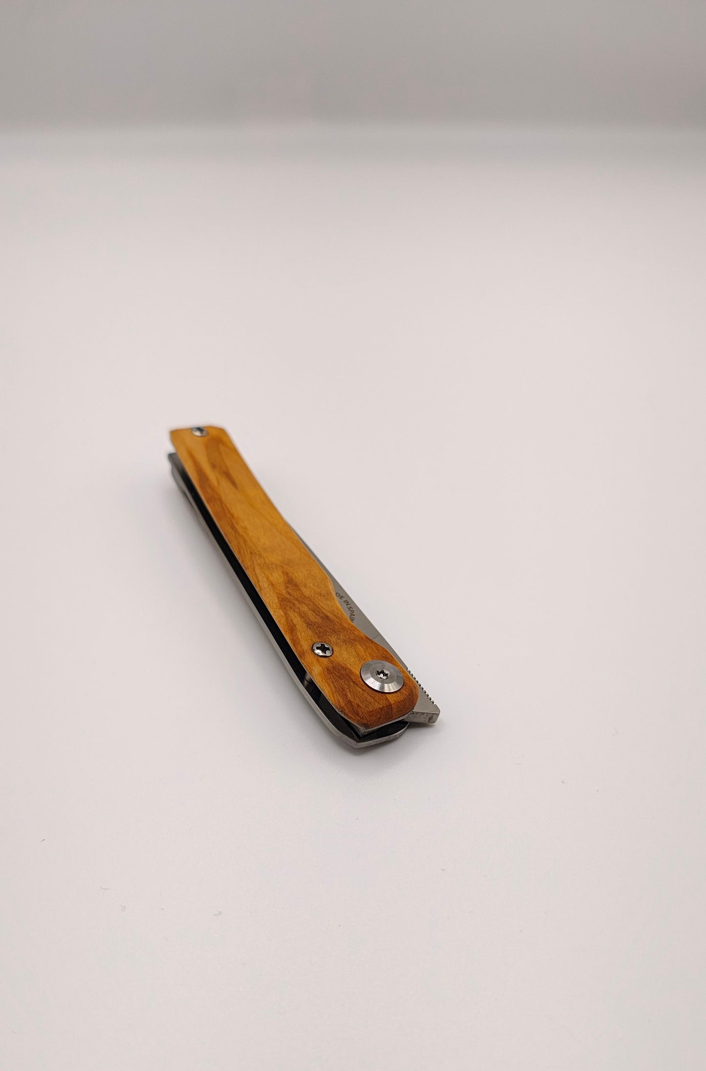 Navalha Salamandra S-310 70mm | Oliveira | Aço Böhler N690