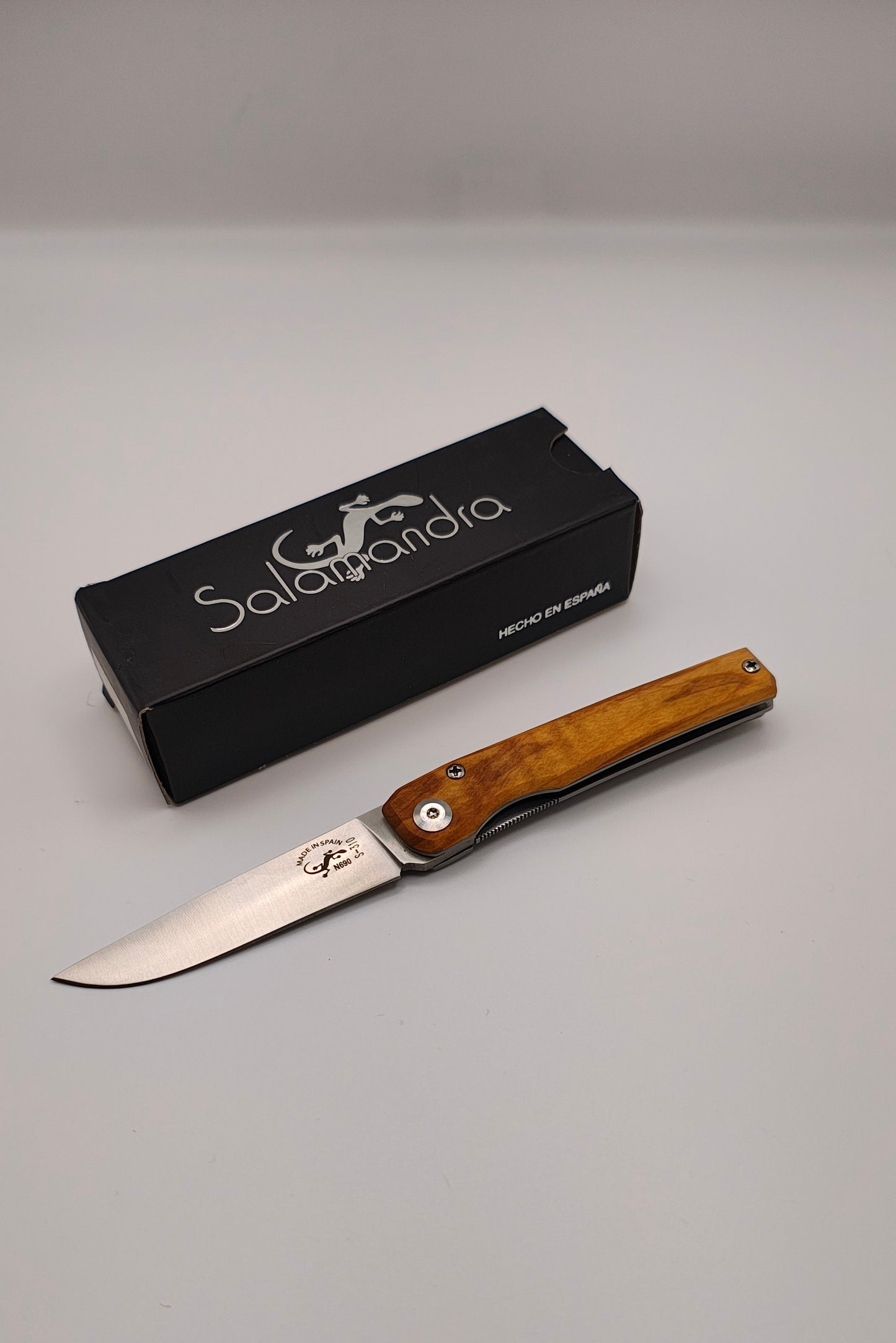 Navalha Salamandra S-310 70mm | Oliveira | Aço Böhler N690