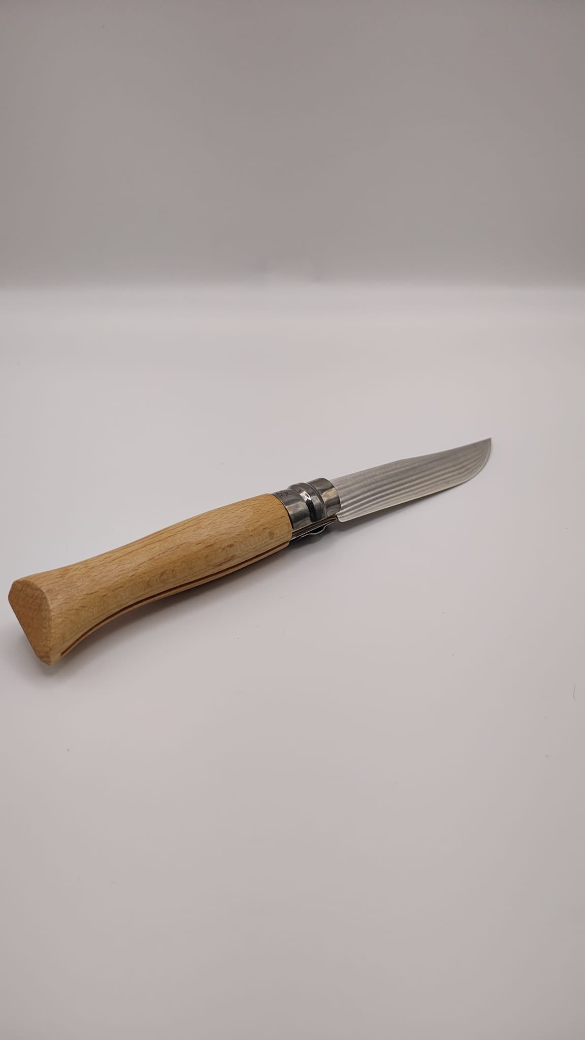 Canivete Opinel N°9 Inox | Aço Sandvik 12C27 | Cabo em Faia