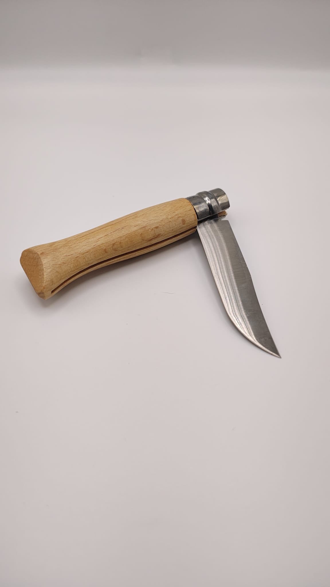 Canivete Opinel N°9 Inox | Aço Sandvik 12C27 | Cabo em Faia
