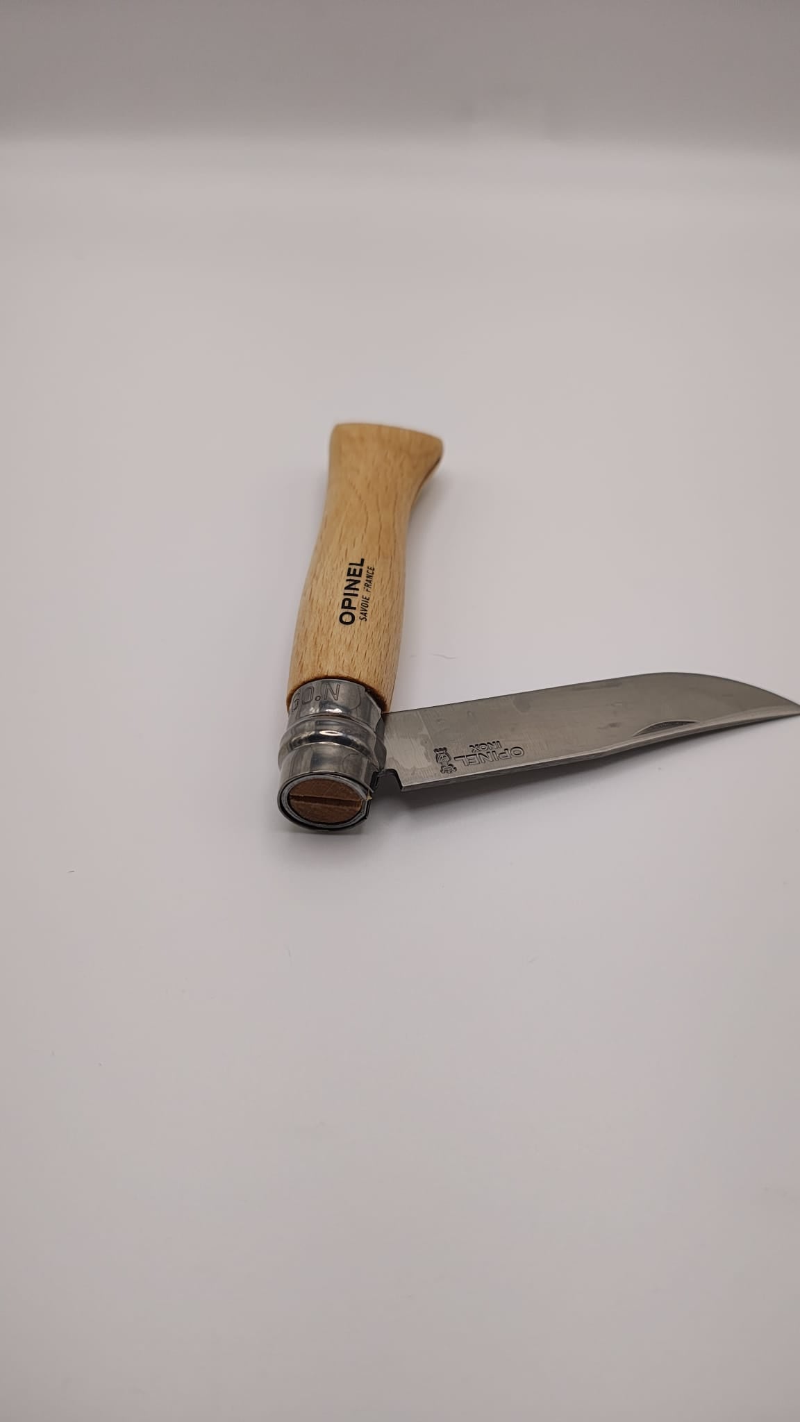 Canivete Opinel N°9 Inox | Aço Sandvik 12C27 | Cabo em Faia