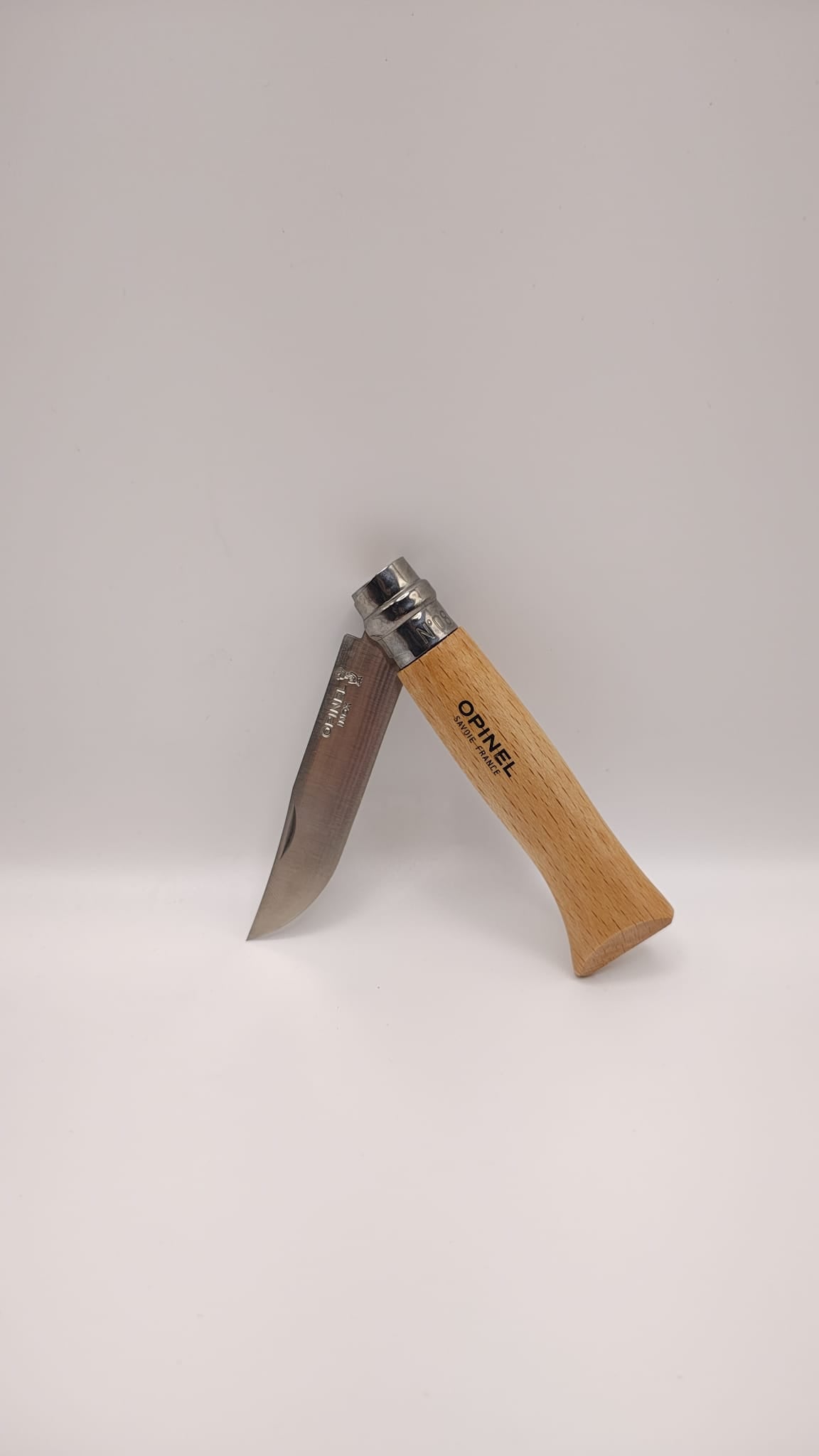 Canivete Opinel N°8 Inox | Aço Sandvik 12C27 | Cabo em Faia
