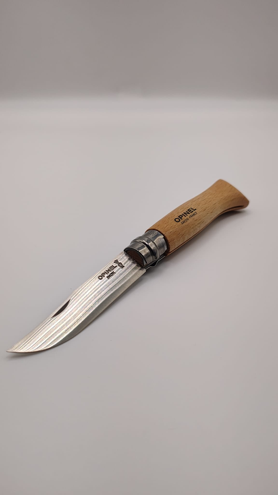 Canivete Opinel N°8 Inox | Aço Sandvik 12C27 | Cabo em Faia