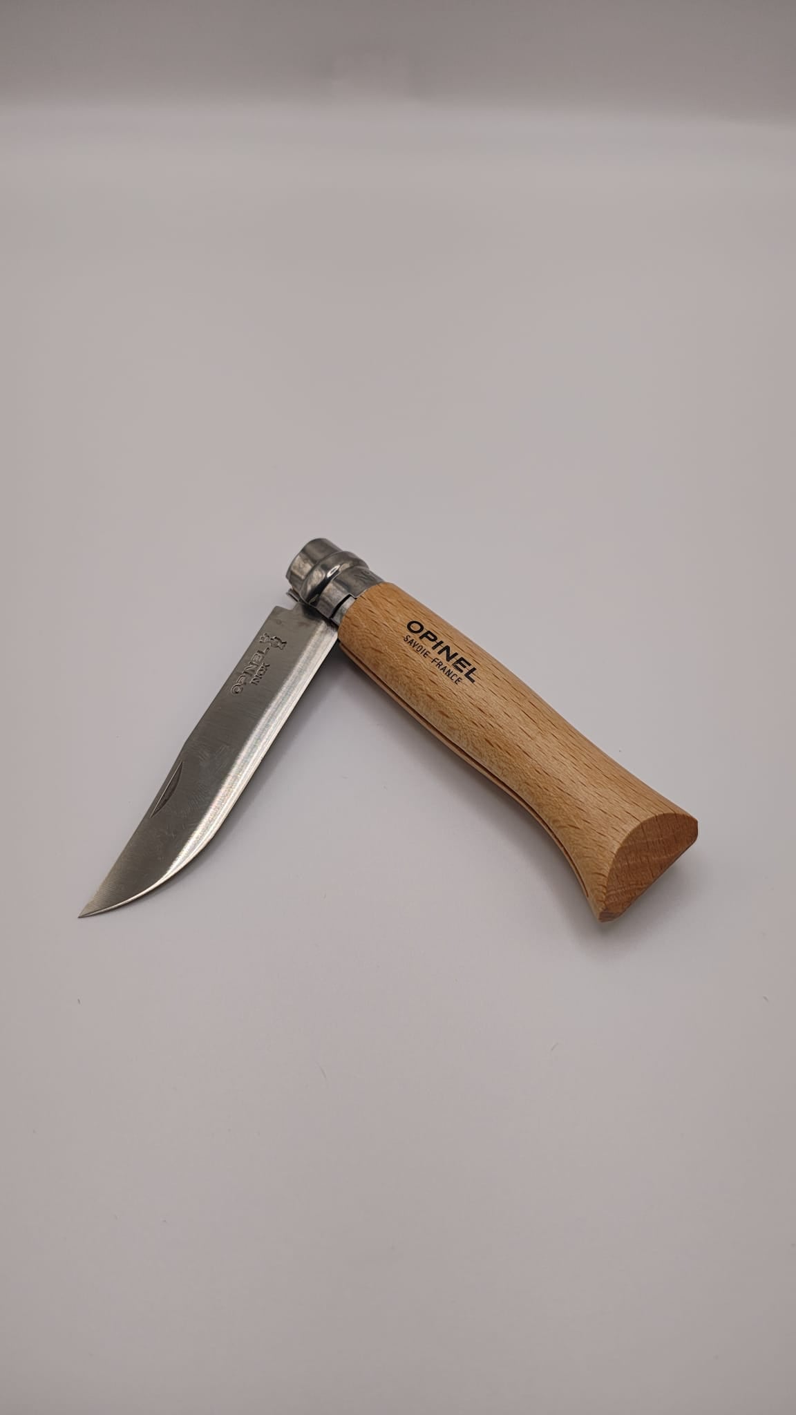 Canivete Opinel N°8 Inox | Aço Sandvik 12C27 | Cabo em Faia