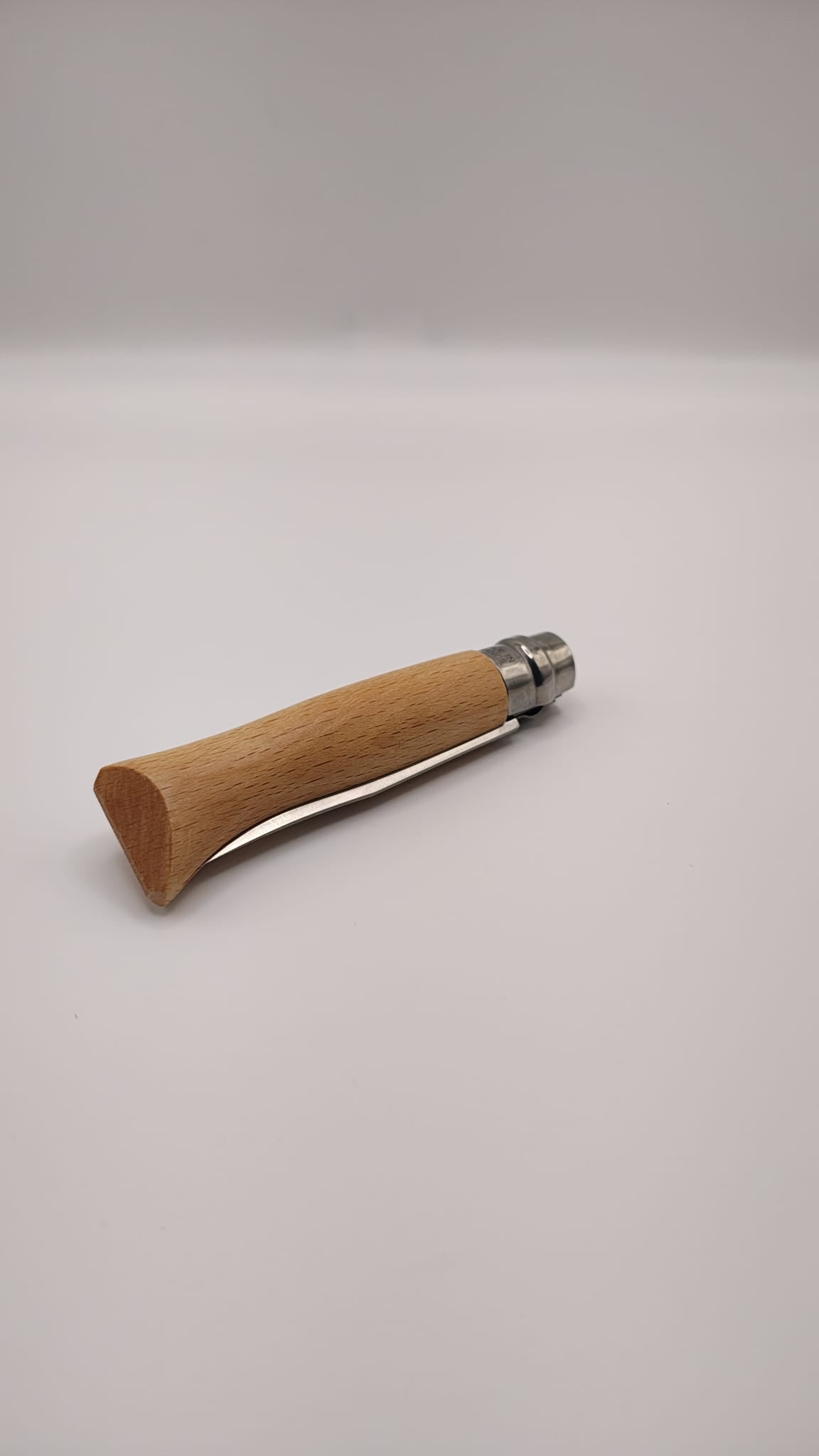 Canivete Opinel N°8 Inox | Aço Sandvik 12C27 | Cabo em Faia