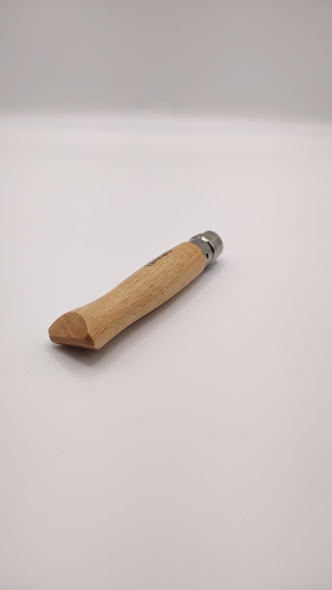 Canivete Opinel N°8 Inox | Aço Sandvik 12C27 | Cabo em Faia